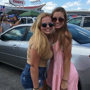 Meet your Posher, Rachel